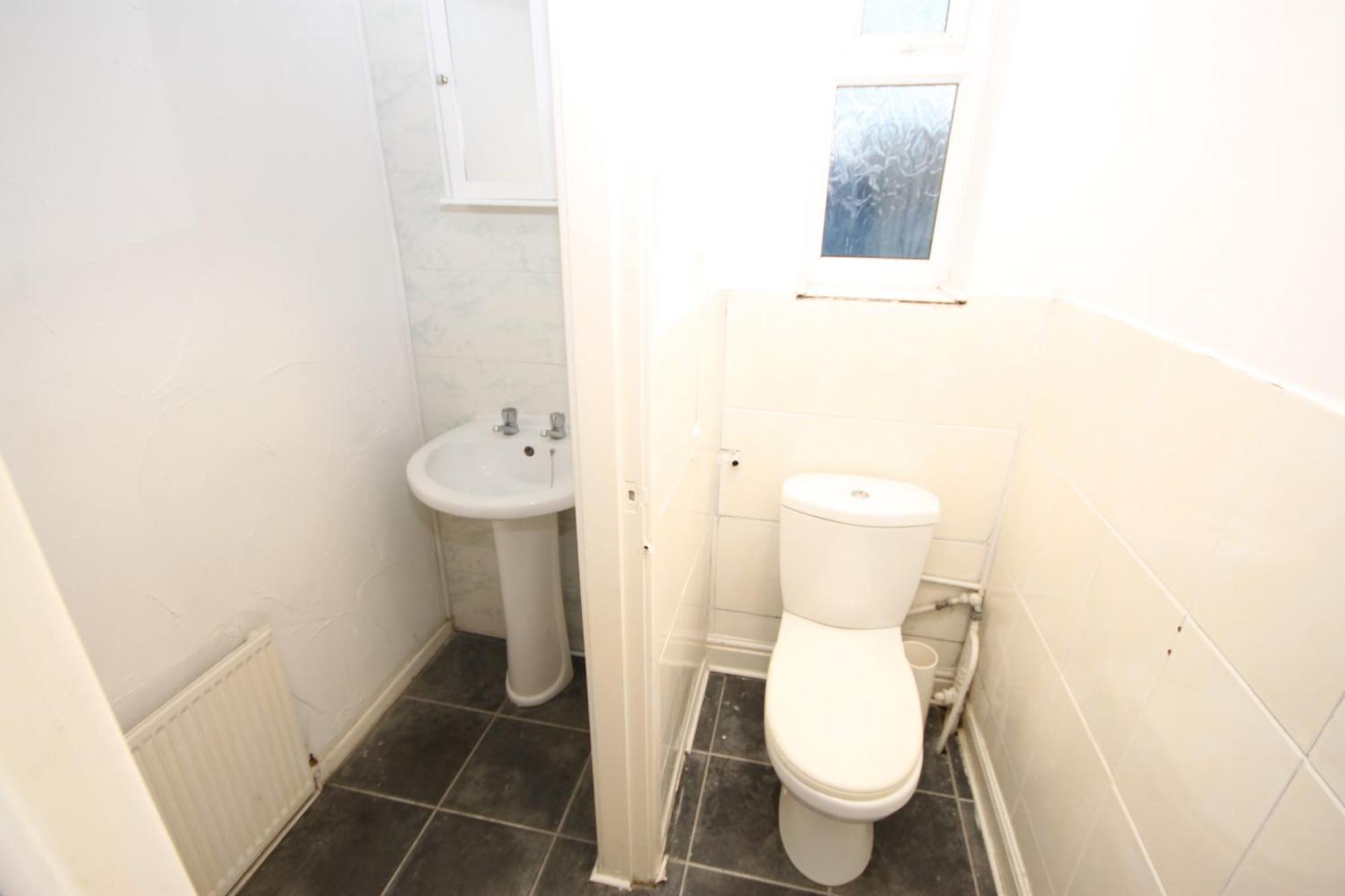 Barton Seaview, Self Catering Studio Apartments, Promenade & Central Beach Location, Families, Couples Or 23 Years Plus Only, Free Parking Μπλάκπουλ Εξωτερικό φωτογραφία